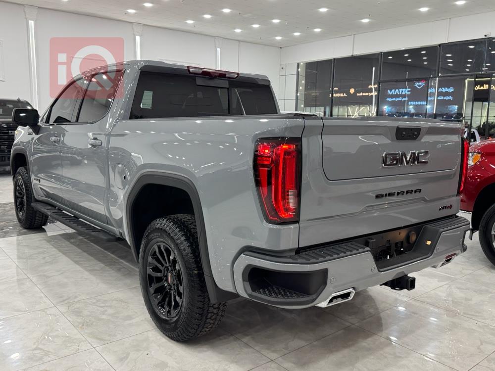 GMC Sierra